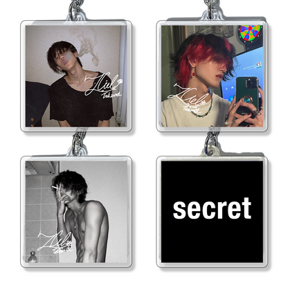 Takuma Acrylic Keychain (Random, 4 Types/50mm x 50mm)